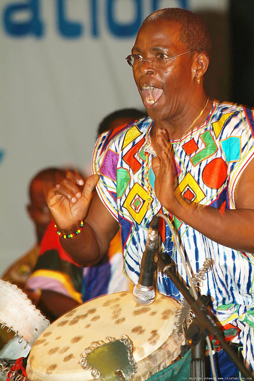 djembe-dor-conakry-mamadie-keita-djembefola-4