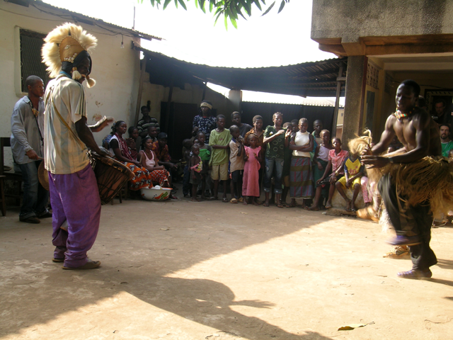 Performance in Famoudou's house Performance in Famoudou's house
