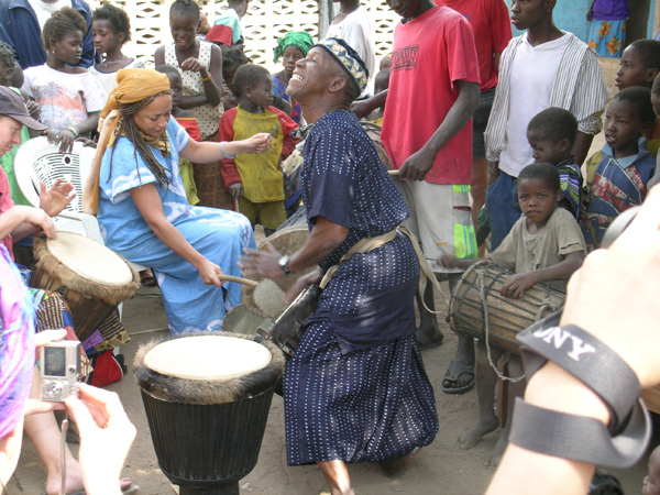 West African djembe drumming & djembe music